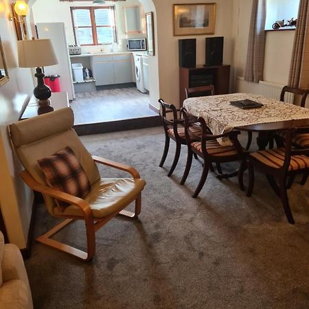 Brown Cow Apartment Dalton in Furness Bagian luar foto