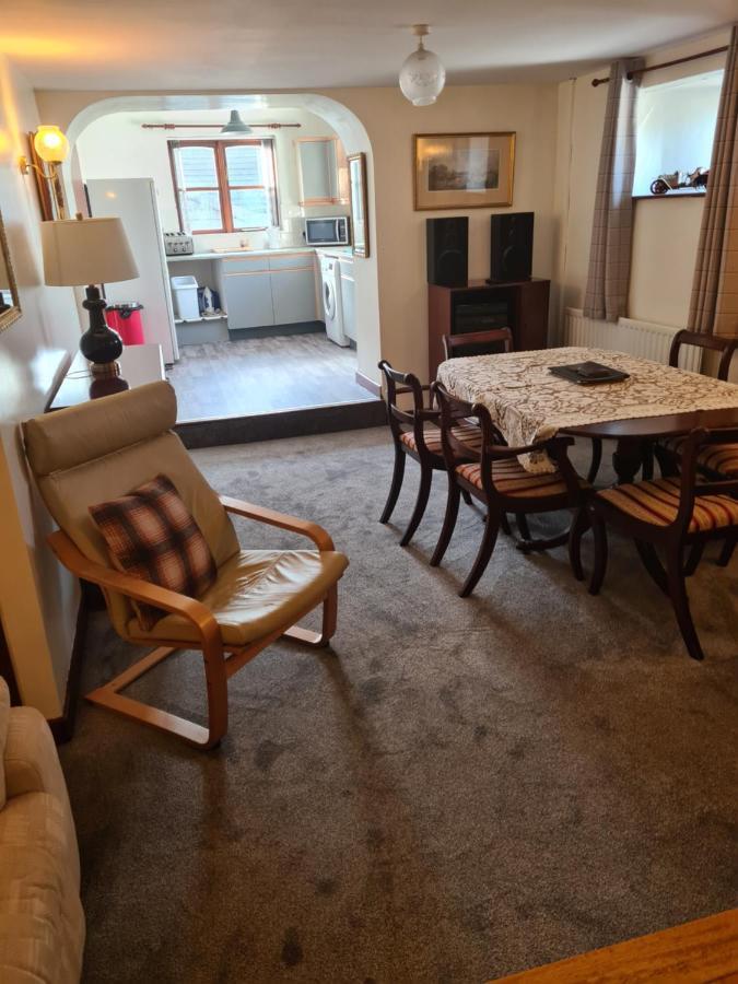 Brown Cow Apartment Dalton in Furness Bagian luar foto